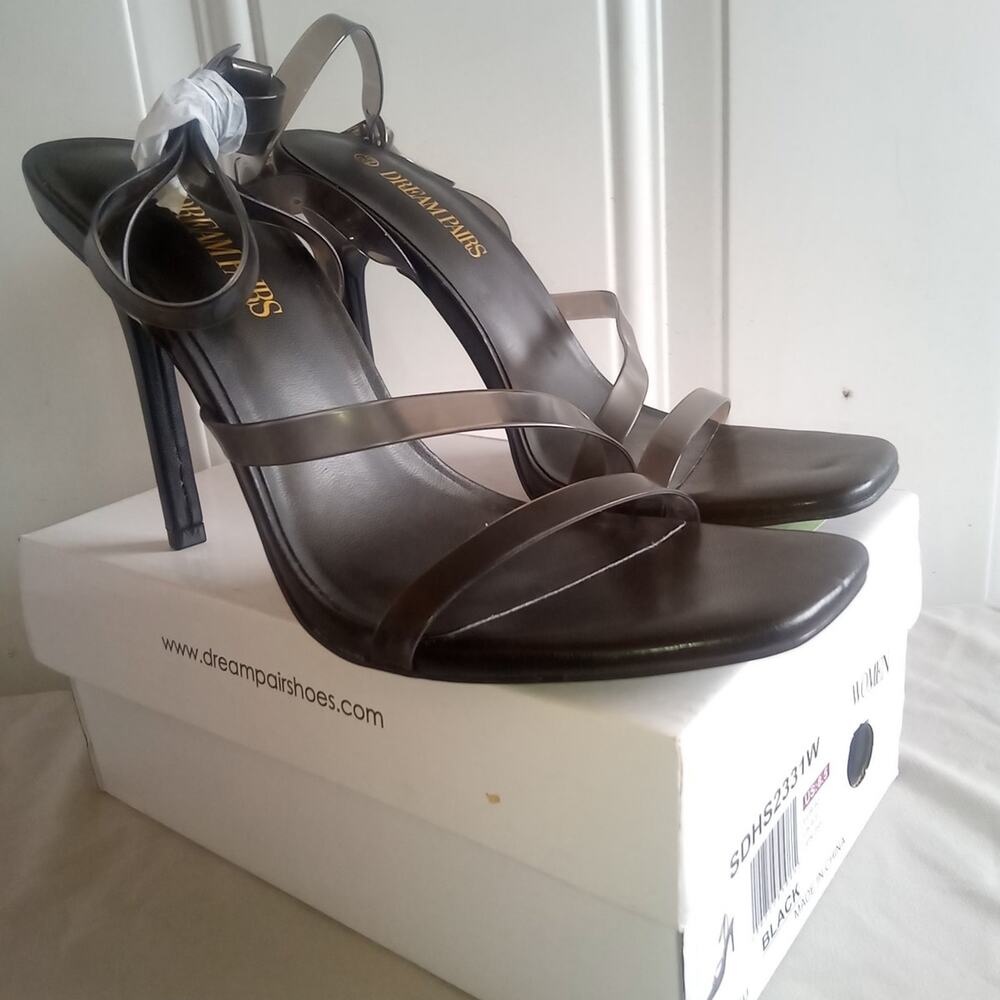 Black Heels 7,5 NWT